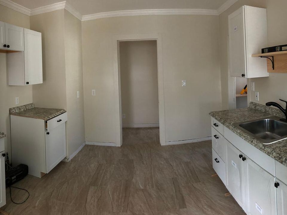 2nd image of 16 Brightwood Ave Floor 2