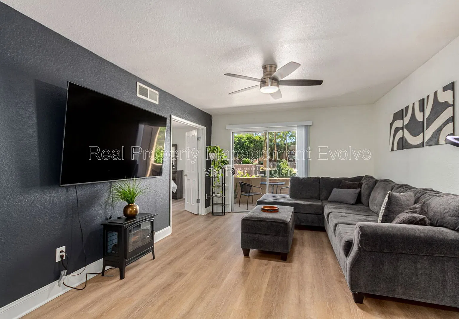 5877 N Granite Reef Rd — Photo 4