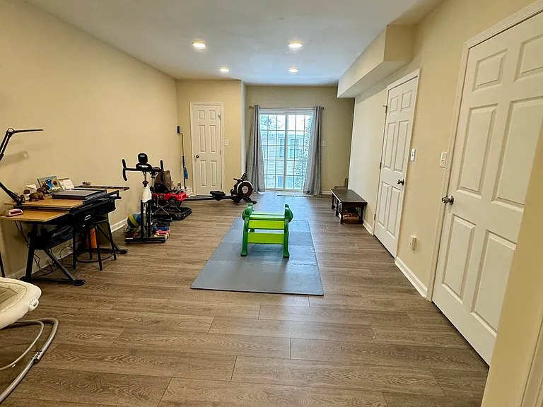1810 Broadway St #108 — Photo 17