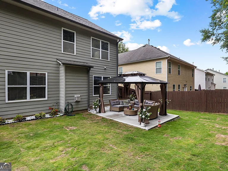 77 Lakeshore Pkwy — Photo 40