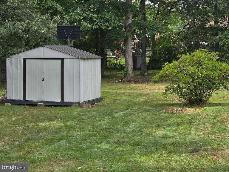 8313 Gibbons Dr — Photo 27