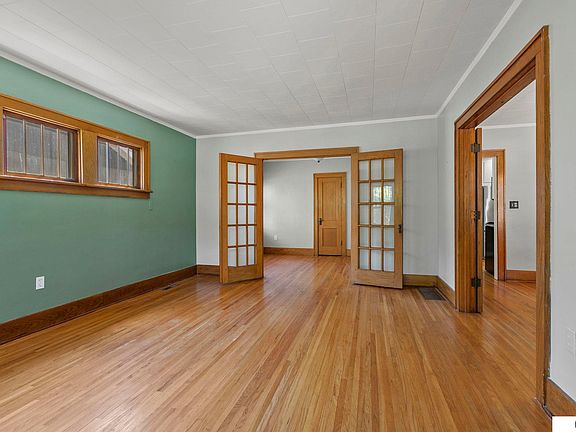 5th image of 2645 Sewell St
