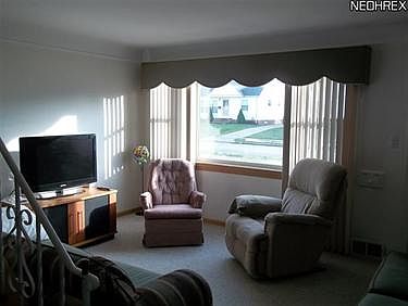 4th image of 2918 Stanfield Dr