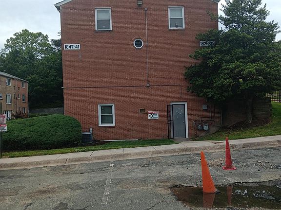 2nd image of 1825 Addison Rd S