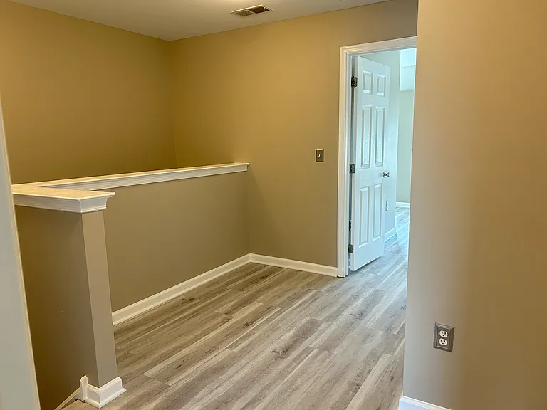 109 Cityview Ave — Photo 13