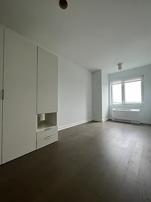 Rented by The Dermot Realty Management Company | media 22