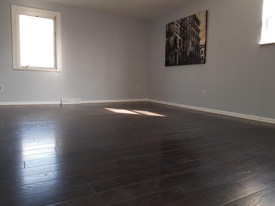 2nd image of 5697 Duquesne Pl