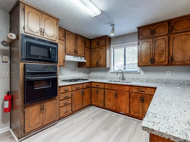6771 Branch Dr — Photo 8