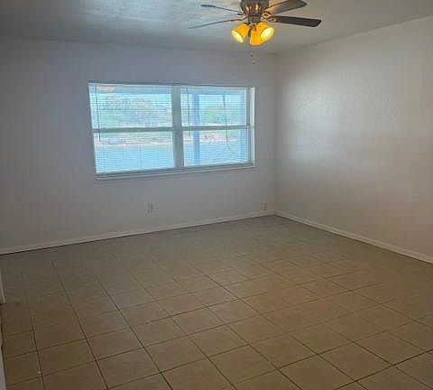 2nd image of 1426 Harbor Island Dr #1426