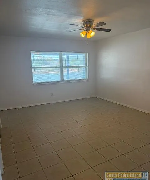 1426 Harbor Island Dr #1426 — Photo 2