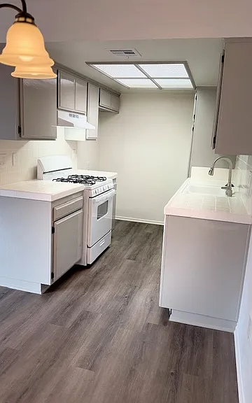 Baywood Apartment Homes — Photo 16