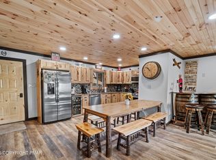 152 Cross Country Ln, Tannersville, PA