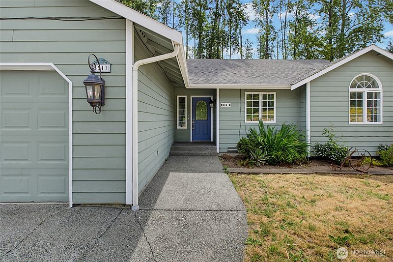 4th image of 5511 96th Drive SE