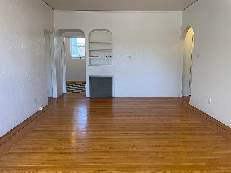 1229 Sacramento St #1 — Photo 6