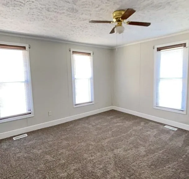 611-613 Oregon St — Photo 5