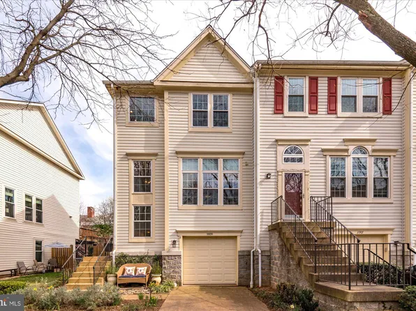 3909 Elbert Ave, Alexandria, VA 22305