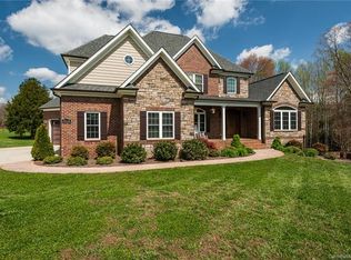 4684 White Eagle Ln, Hickory, NC 28602