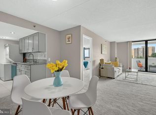 5911 Edsall Rd APT 608, Alexandria, VA 22304