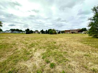 545 Brentwood Rd, Machesney Park, IL 61115
