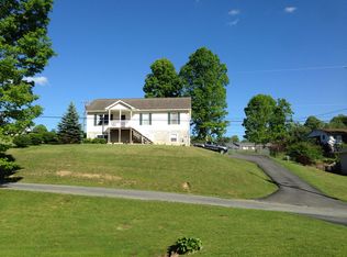 131 Fern Ln, Beckley, WV 25801