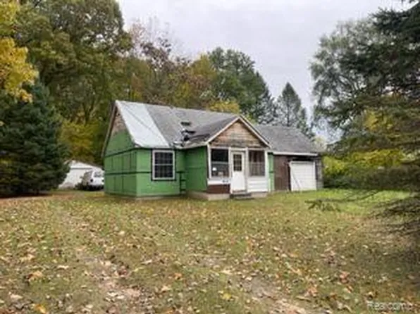 16273 Hannan Rd, Romulus, MI 48174