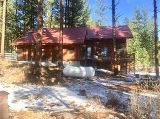 10 Heaton Rd, Oroville, WA 98862