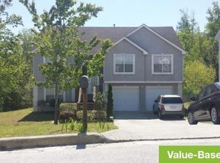 1144 Old Greystone Dr, Lithonia, GA 30058