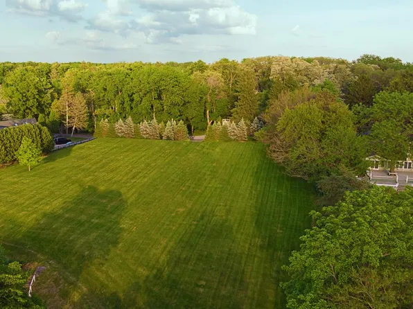 N1963 BIRCHES DRIVE, Lake Geneva, WI 53147