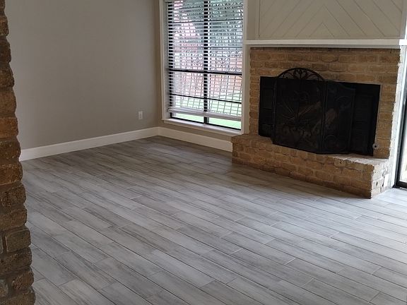 3rd image of 8319 SHALLOW CREEK DR
