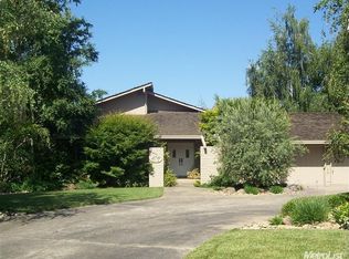 19425 N Tami Ln, Woodbridge, CA 95258