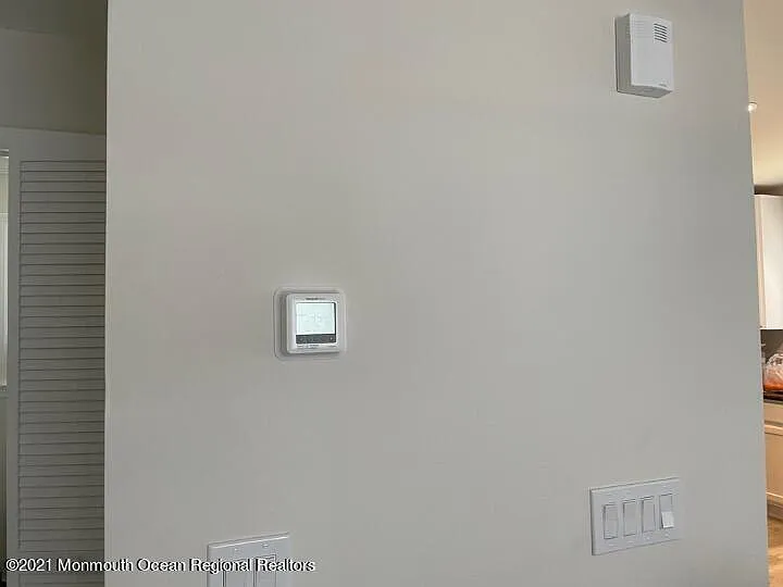 121 W Tide Way — Photo 13