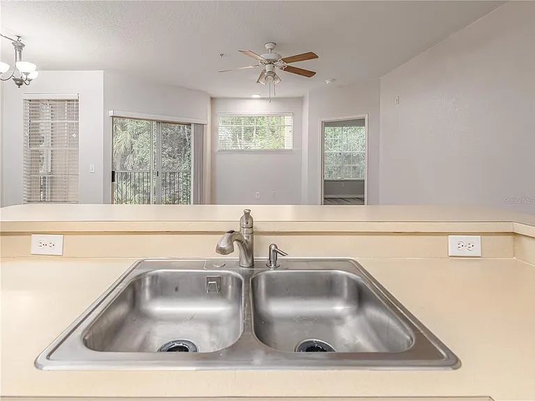 5125 Palm Springs Blvd #2206 — Photo 8