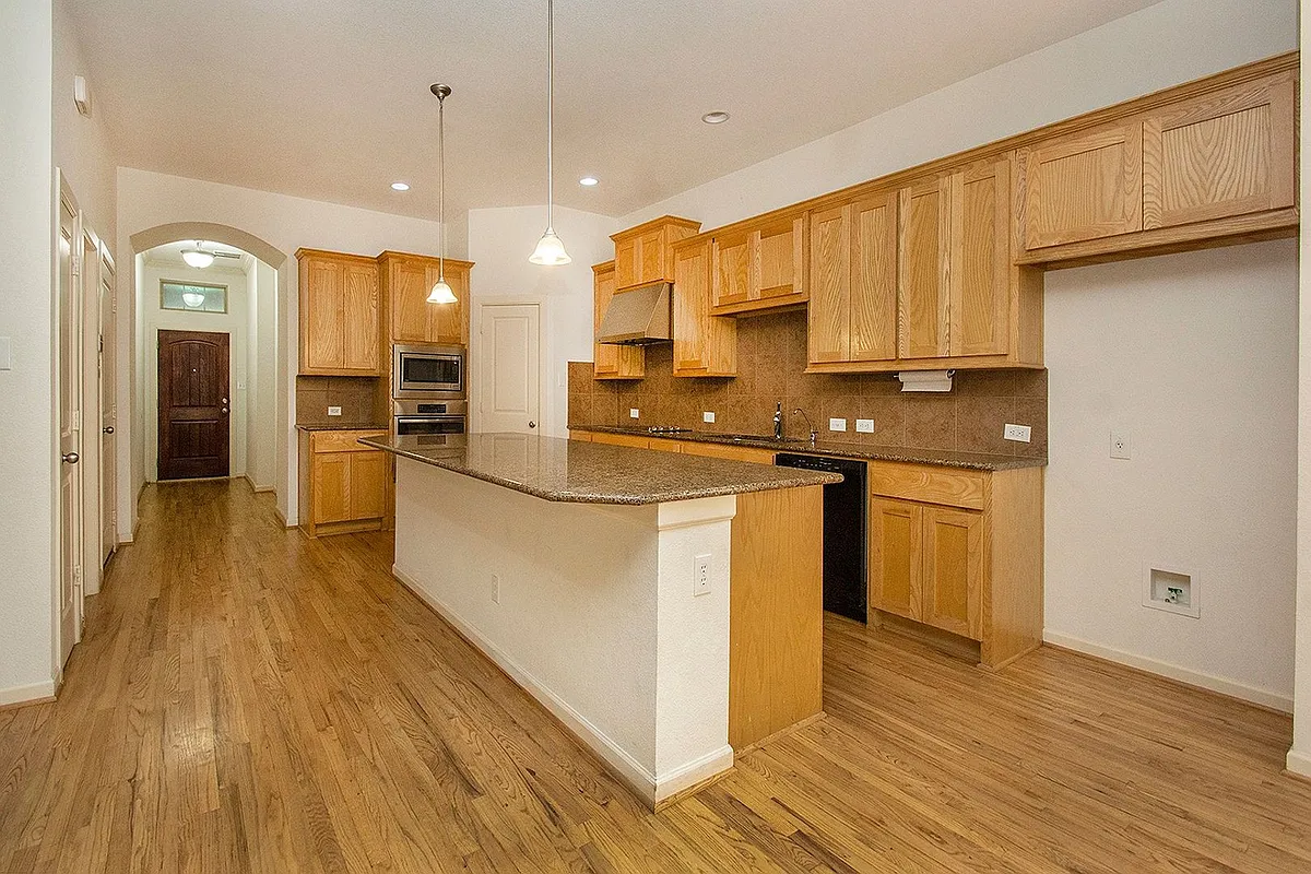 Building Photo - 1212 Naples Dr