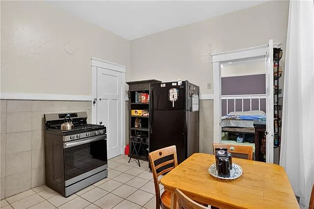234 S Olympia St — Photo 12