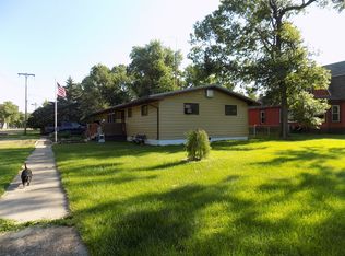 402 N Duff St, Plankinton, SD 57368