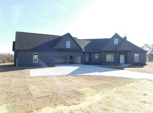 2555 Lee Road 401, Opelika, AL 36804