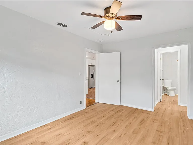 1540 Alhambra Dr #A — Photo 13