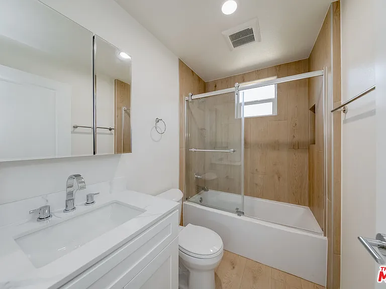 233 N Chicago St — Photo 10