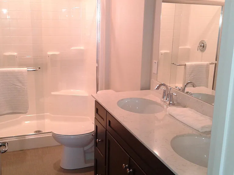 7205 N Chestnut Ln — Photo 3