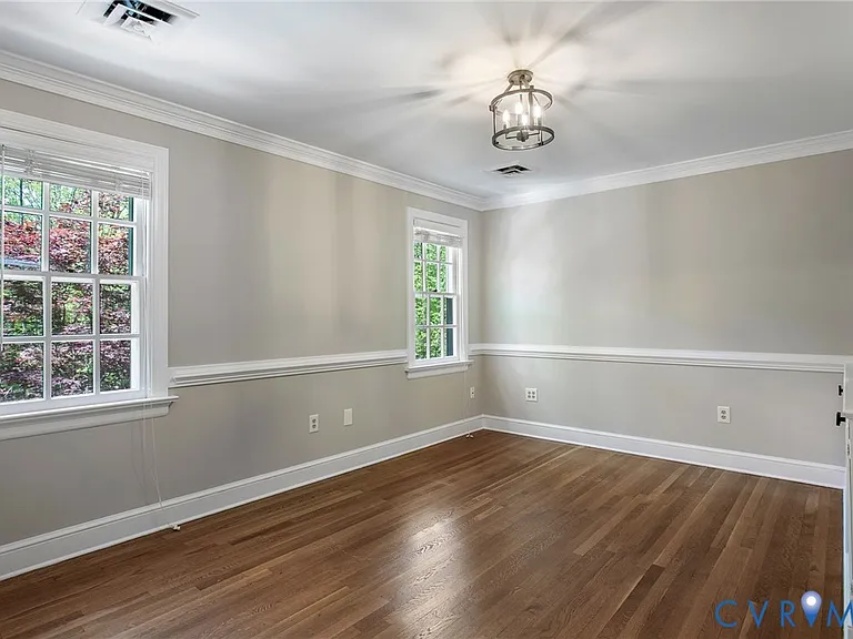 9900 Kingsbridge Rd — Photo 28