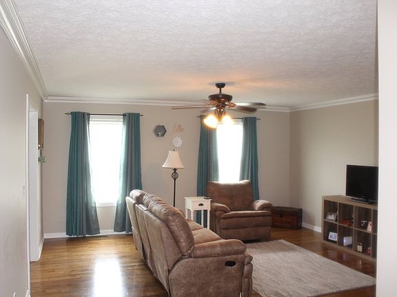 5th image of 1021 Wintercress Ln