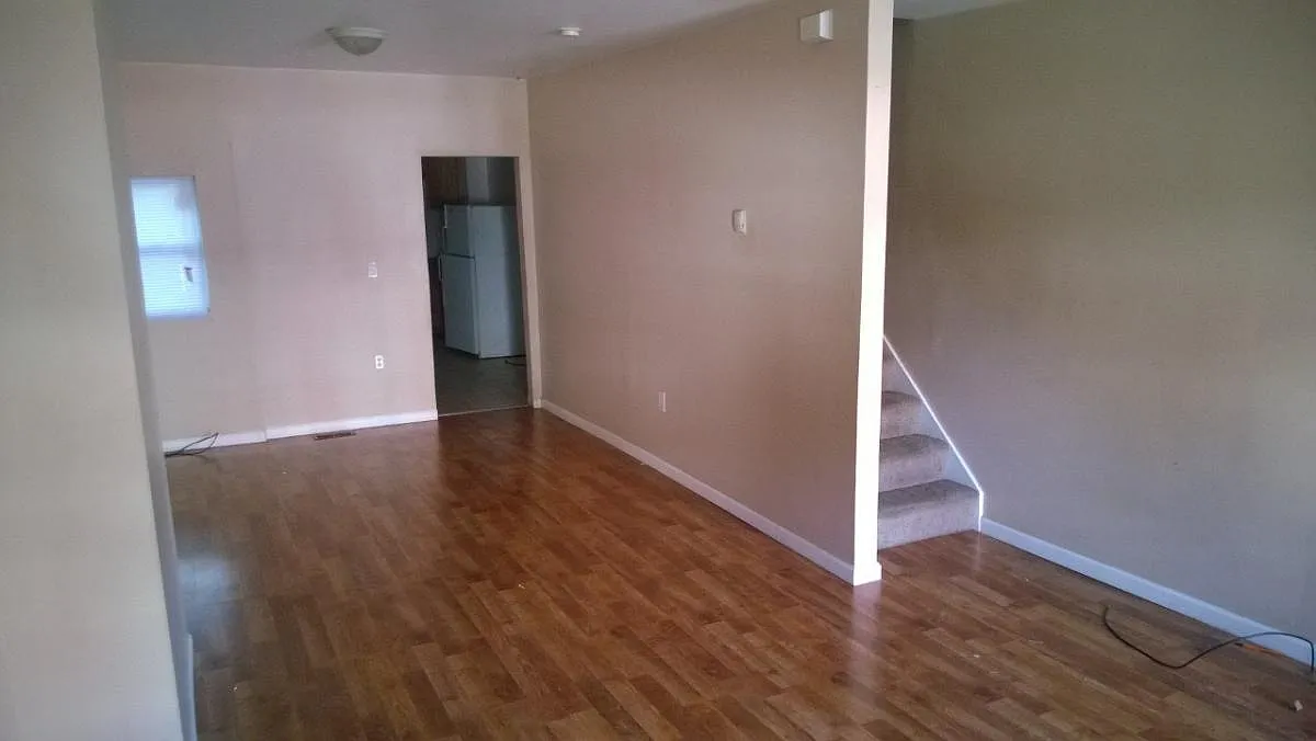 2 bed, 1650 sqft, $1,095 — Photo 1