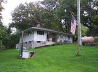 10667 Mulberry Rd, Sullivan, MO 63080