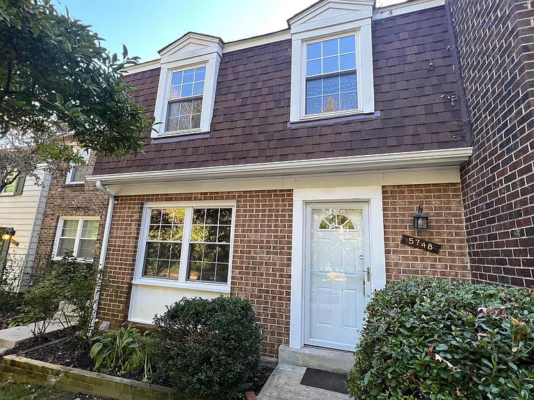 5748 Yellowrose Ct — Photo 1