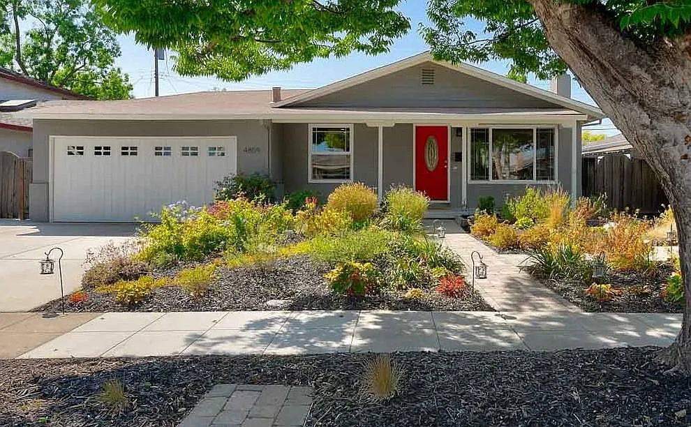 4859 Anna Dr photo 1