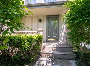 5848 Meadows Edge Close, Loves Park, IL 61111