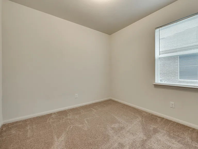1309 James St — Photo 15