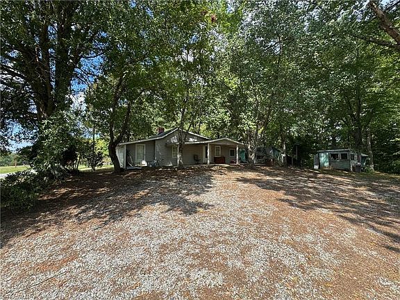4th image of 8650 Bull Rd