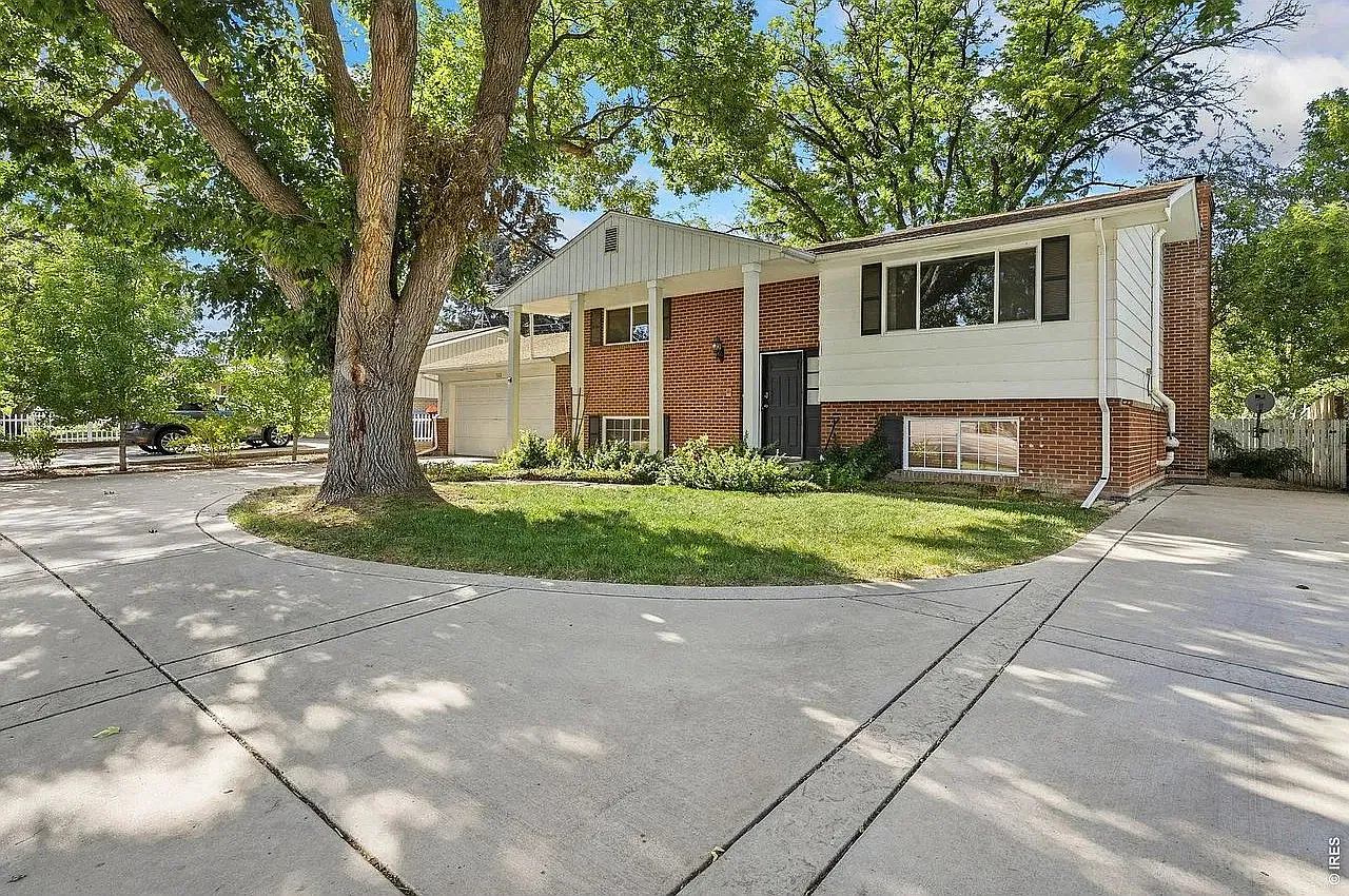 Furnished 2 Bed/1 Bath Multi-Family Unit in Loveland, CO - $2200/mo — Photo 1