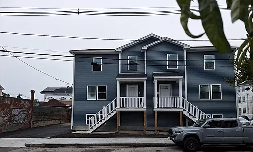 31 Hamilton St Photo 1